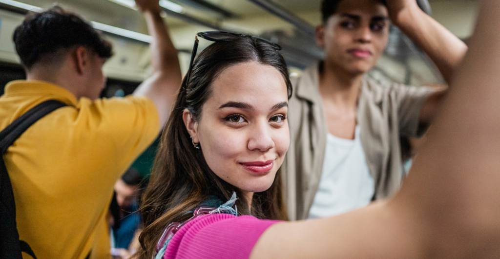 Portrait de femme dans les transports